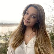 En recherche d’emploi, je propose toutes sortes d’activités manuelles pour apprendre à développer sa créativité. 
Je détiens le baccalauréat professionnel en Gestion Administration. Je suis à Bordeaux et je ferais des cours en distantiel ou présentiel.